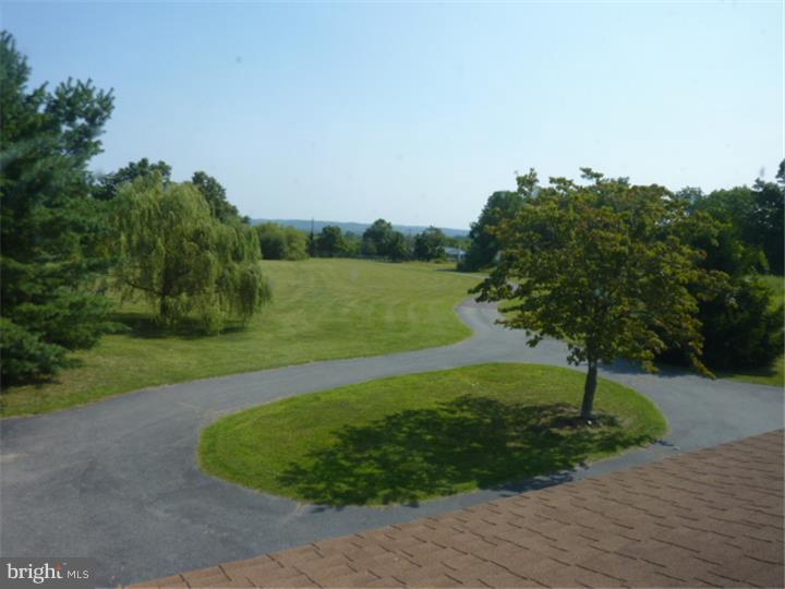 144 East Moyer Road Pottstown, PA 19464 - Photo 6 of 21 Gallery Image 6