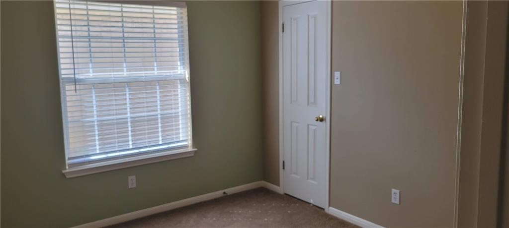 6929 Auckland Drive Austin, TX 78749 - Photo 11 of 20