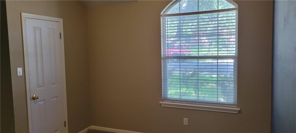 6929 Auckland Drive Austin, TX 78749 - Photo 13 of 20