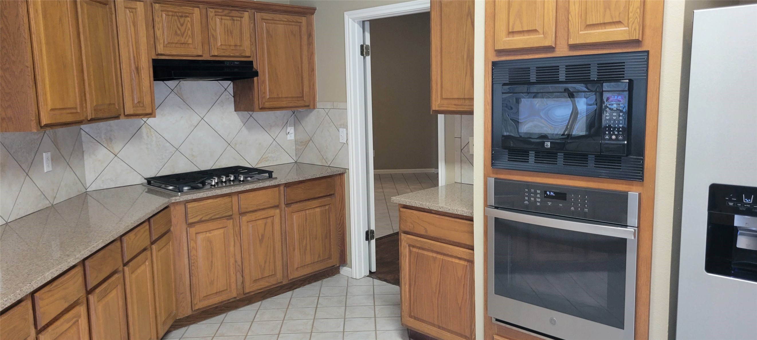 6929 Auckland Drive Austin, TX 78749 - Photo 5 of 20