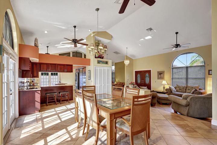 137 Queens Road Fort Pierce, FL 34949 - Photo 15 of 43 15