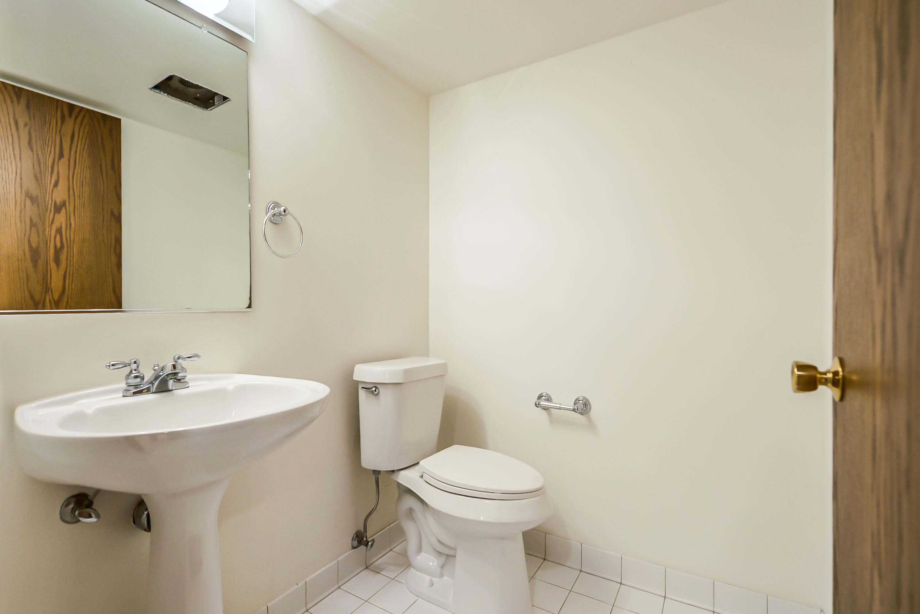 3301 Textile Road Saline, MI 48176 - Photo 44 of 57 LL 1/2 Bath