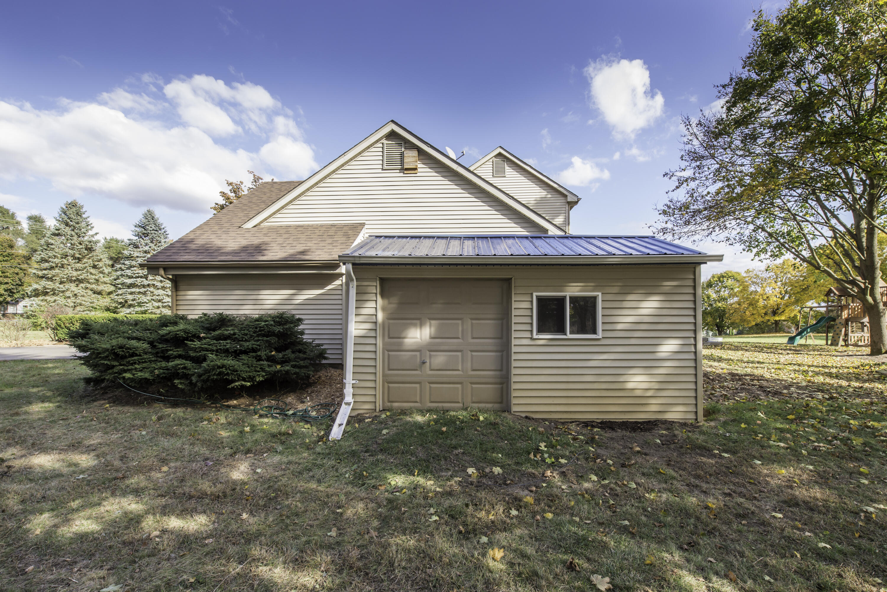 3301 Textile Road Saline, MI 48176 - Photo 55 of 57 Gardening Shed
