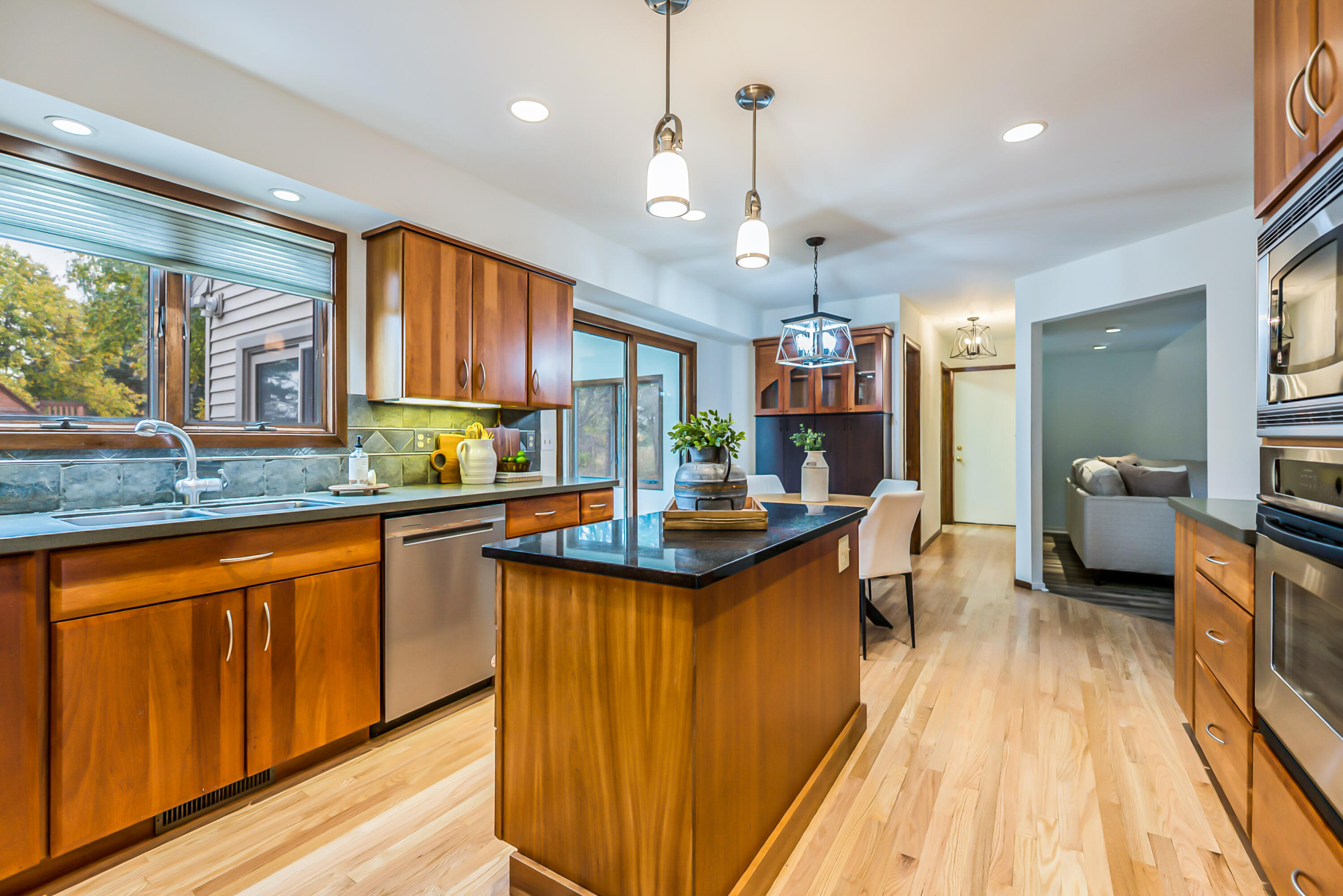 3301 Textile Road Saline, MI 48176 - Photo 9 of 57 Kitchen
