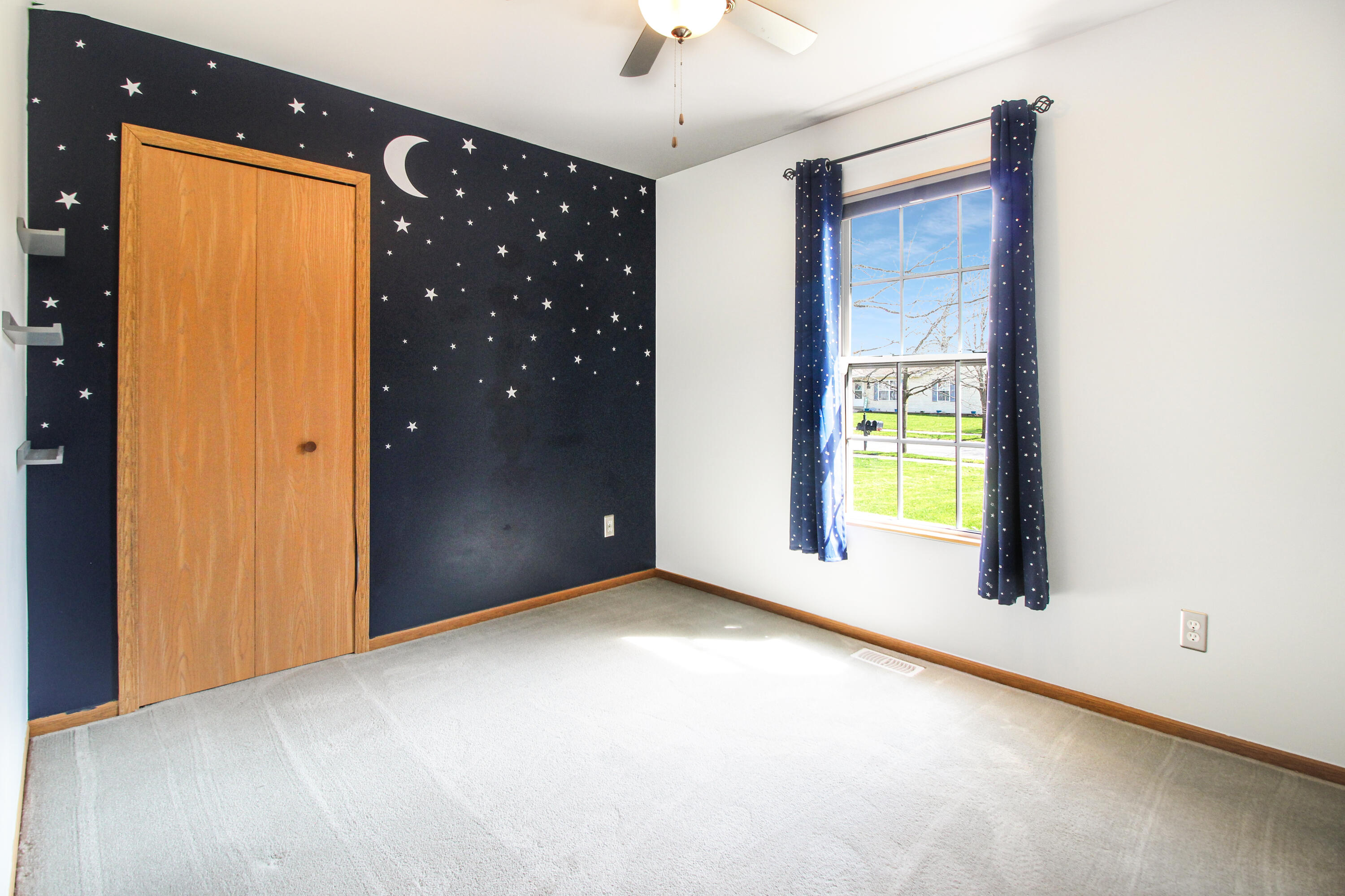 2176 Hamstrom Road Portage, IN 46368 - Photo 8 of 19 3000x1999