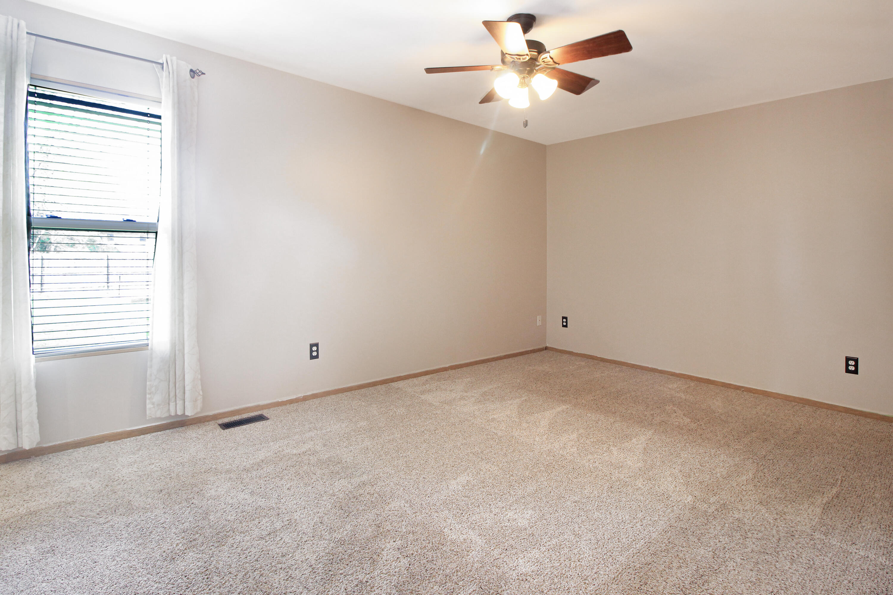 2176 Hamstrom Road Portage, IN 46368 - Photo 10 of 19 3000x1999