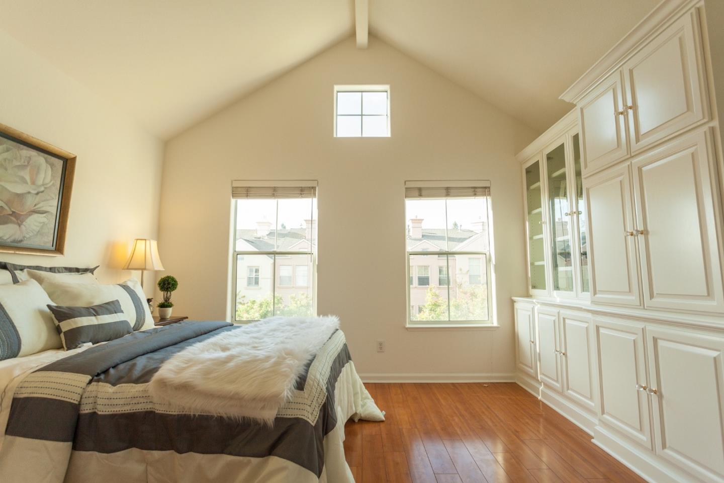 131 Pacchetti Way Mountain View, CA 94040 - Photo 8 of 13 Gallery Image 8
