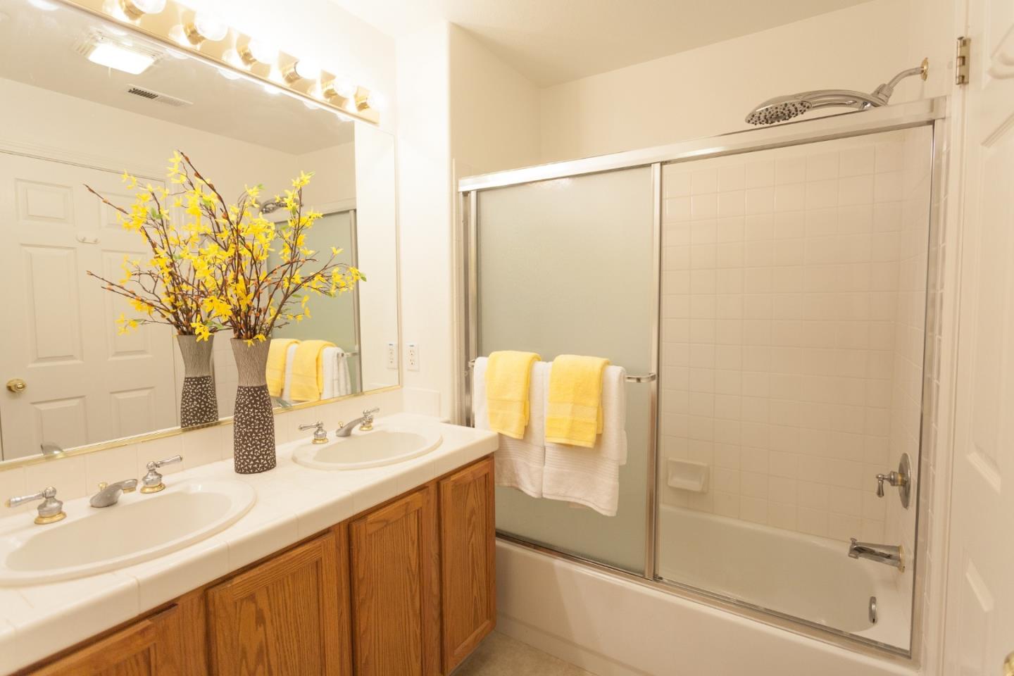 131 Pacchetti Way Mountain View, CA 94040 - Photo 10 of 13 Gallery Image 10