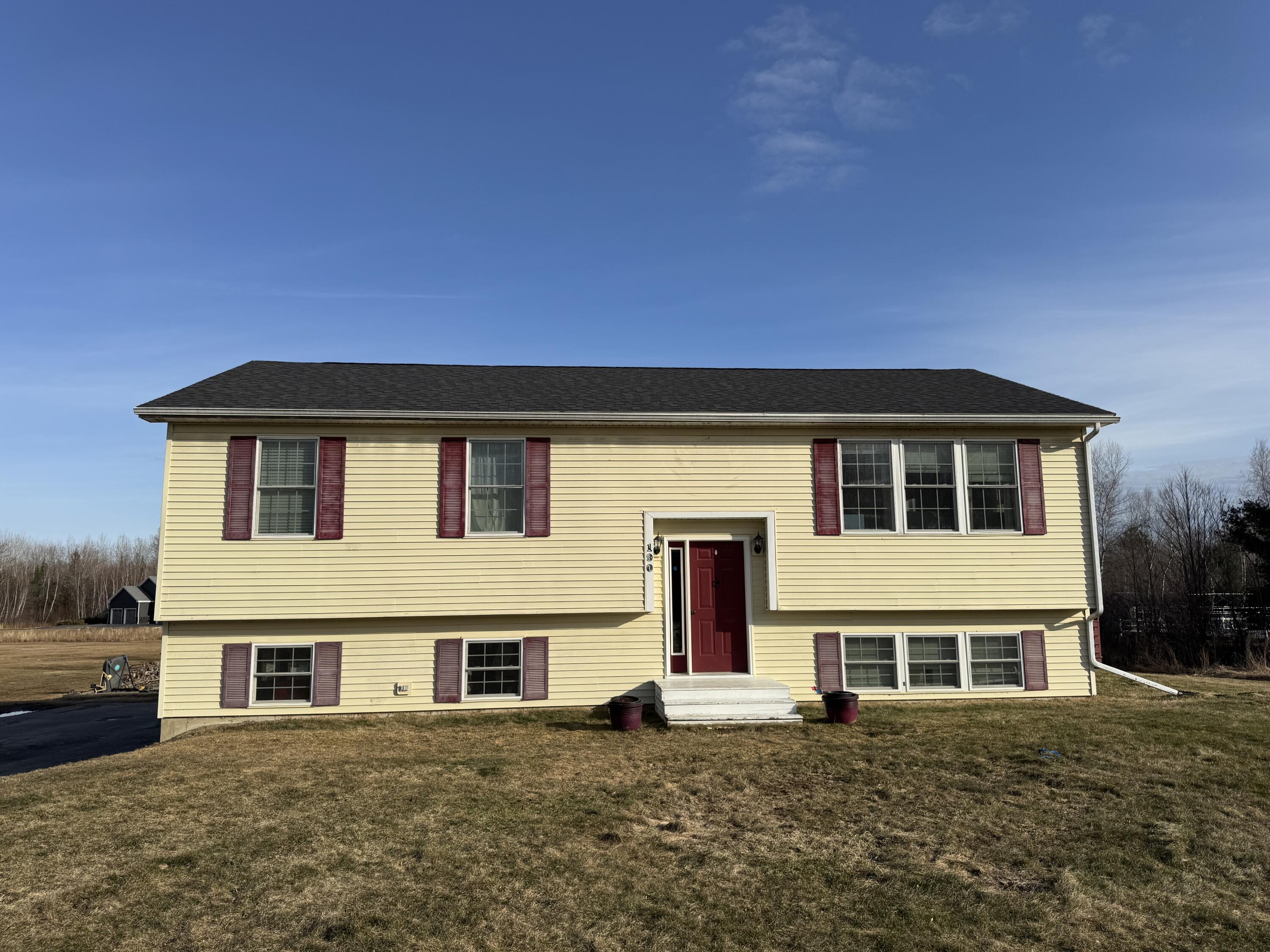 190 Smith Road Hermon, ME 04401 - Photo 4 of 35 IMG_4918