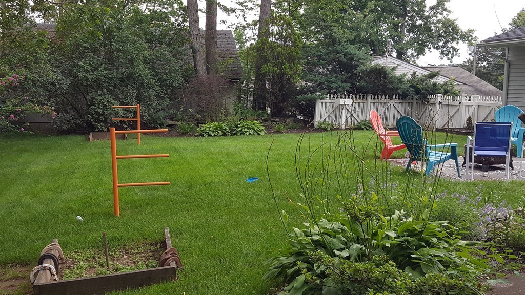 5 Alan Road Hudson, MA 01749 - Photo 8 of 9