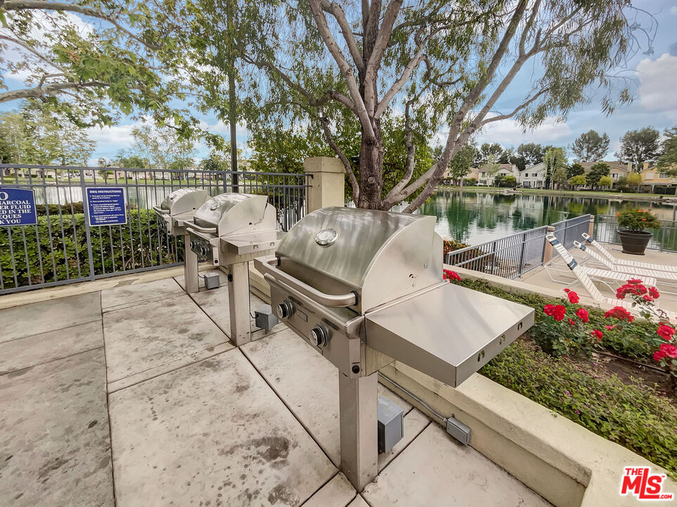 125 Lakeside Drive Buena Park, CA 90621 - Photo 12 of 57 a view of outdoor kitchen and patio