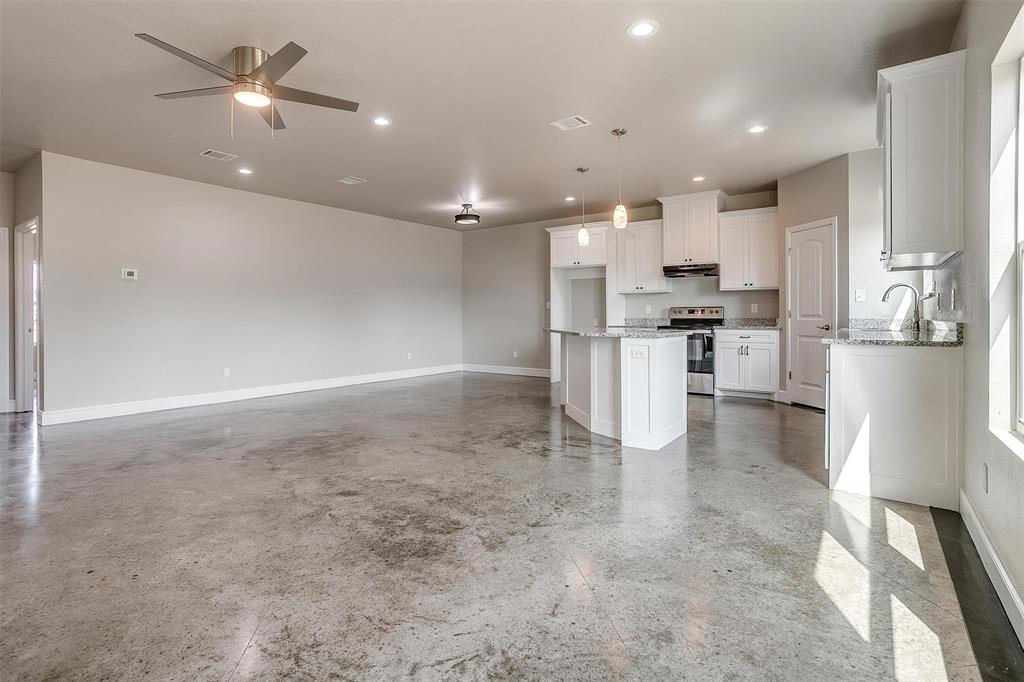 4712 Keller Road Mineral Wells, TX 76067 - Photo 5 of 12
