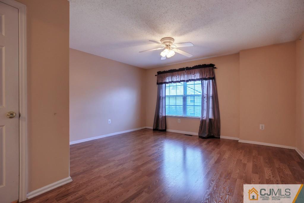 35 Prestwick Way Edison, NJ 08820 - Photo 14 of 25 Gallery Image 14