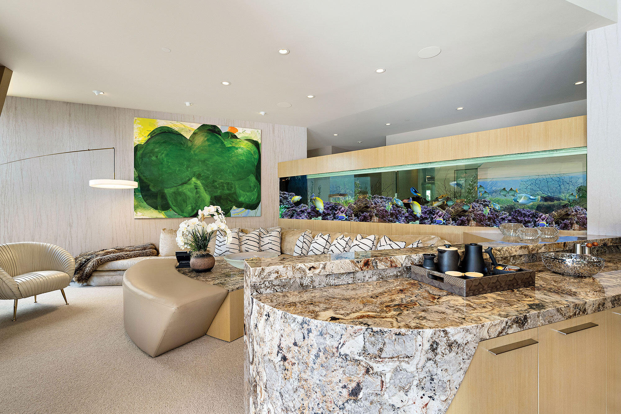 642 Pinnacle Crest Palm Desert, CA 92260 - Photo 13 of 29 a room with table and chairs