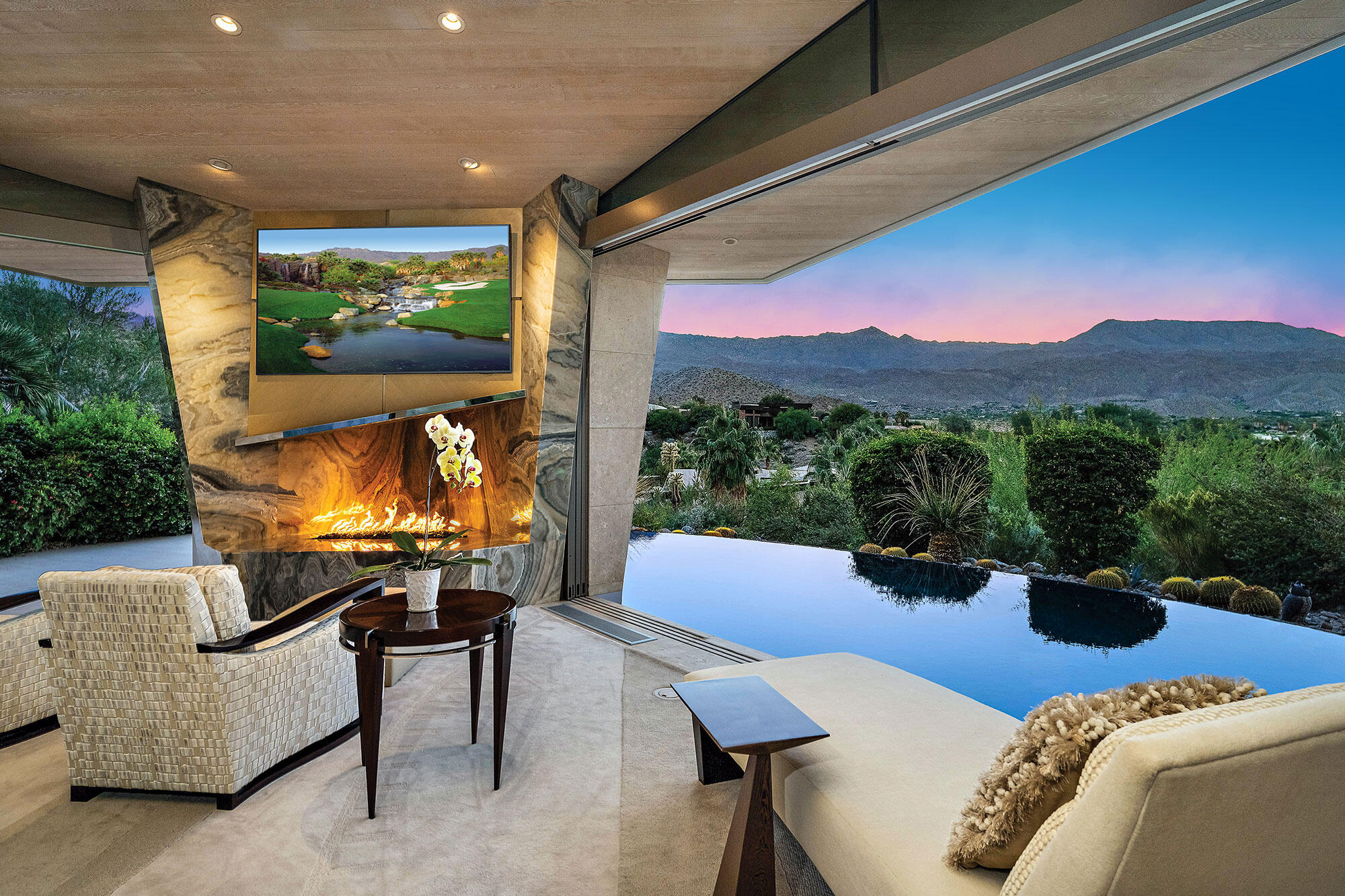 642 Pinnacle Crest Palm Desert, CA 92260 - Photo 22 of 29 a outdoor space with furniture