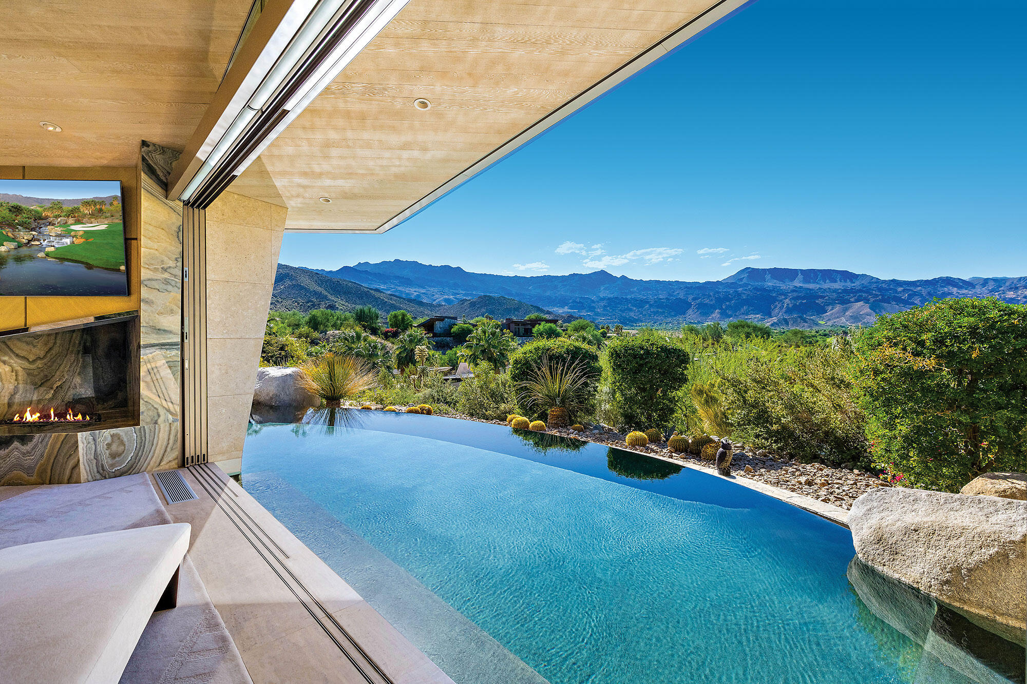 642 Pinnacle Crest Palm Desert, CA 92260 - Photo 23 of 29 a view of a garden with an outdoor seating