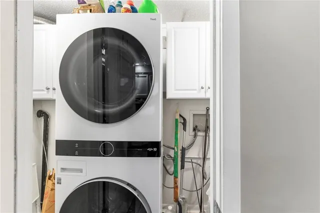 $165,000 | 12700 West 110th Terrace, Overland Park, KS 66210