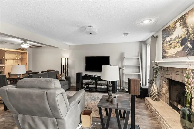 $165,000 | 12700 West 110th Terrace, Overland Park, KS 66210