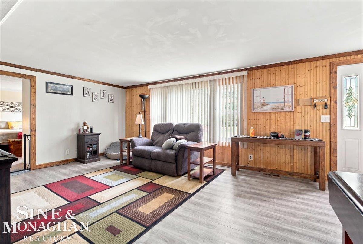 7665 Metcalf Road Avoca, MI 48006 - Photo 4 of 39