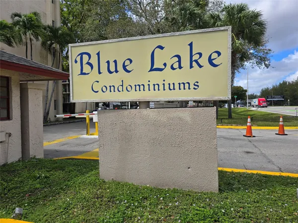 $2,400 | 3590 Blue Lake Drive, Unit 504, Pompano Beach, FL 33064