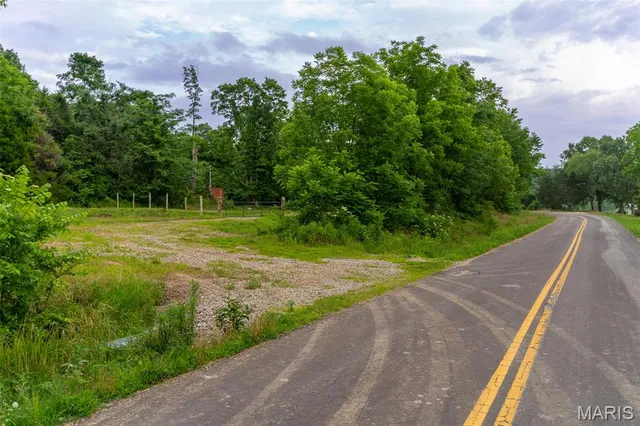 $322,500 | 21202 State Hwy MM, Glenallen, MO 63751