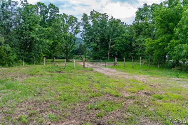 $322,500 | 21202 State Hwy MM, Glenallen, MO 63751