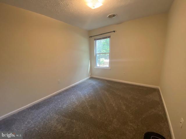 1718 Ballenger Creek Point Point of Rocks, MD 21777 - Photo 28 of 45 an empty room with a window