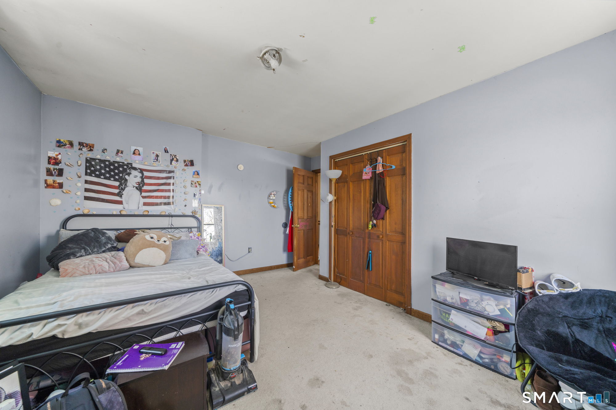 184 Black Hill Road Plainfield, CT 06374 - Photo 20 of 39 a bedroom with furniture and a window