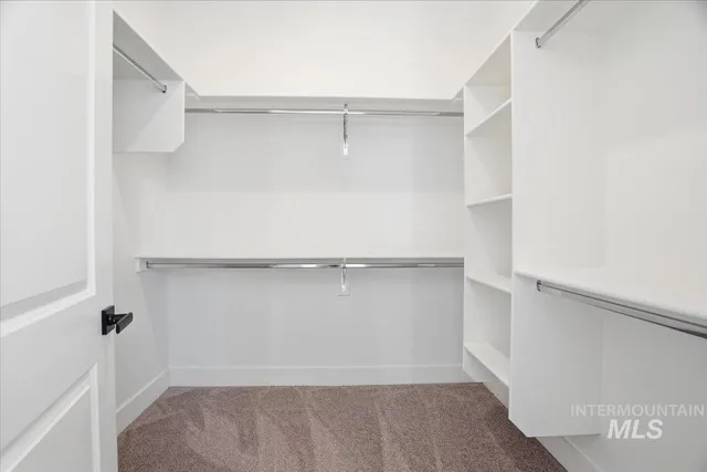 $789,990 | 900 North Falling Water Way, Eagle, ID 83616