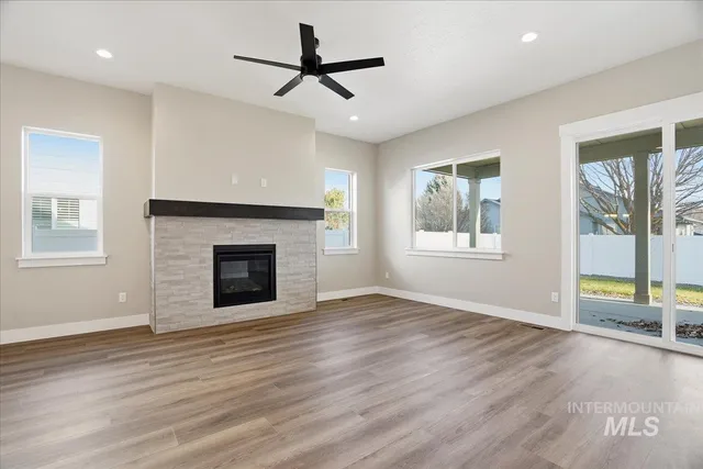 $789,990 | 900 North Falling Water Way, Eagle, ID 83616