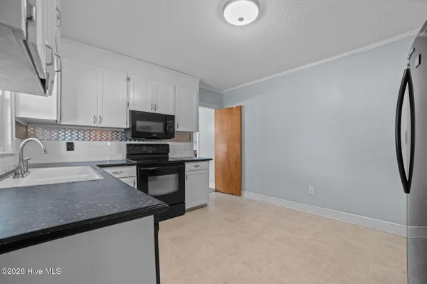 $215,000 | 6218 Brassie Drive, Grifton, NC 28530