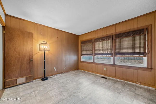 $215,000 | 6218 Brassie Drive, Grifton, NC 28530