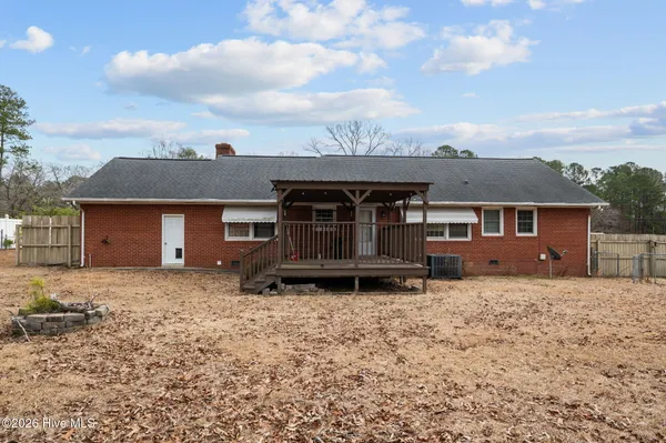 $215,000 | 6218 Brassie Drive, Grifton, NC 28530