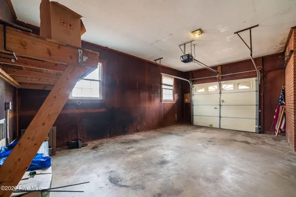 $215,000 | 6218 Brassie Drive, Grifton, NC 28530