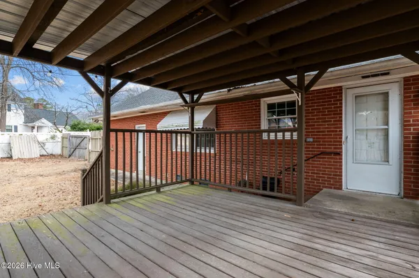 $215,000 | 6218 Brassie Drive, Grifton, NC 28530