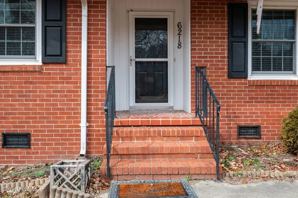 $215,000 | 6218 Brassie Drive, Grifton, NC 28530