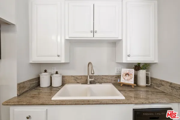 $3,200 | 1408 South Burlington Avenue, Los Angeles, CA 90006
