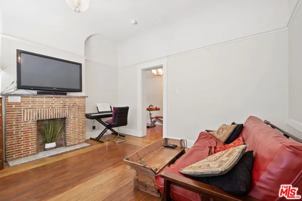 $3,200 | 1408 South Burlington Avenue, Los Angeles, CA 90006