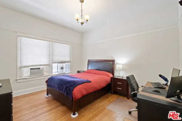 $3,200 | 1408 South Burlington Avenue, Los Angeles, CA 90006