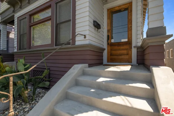 $3,200 | 1408 South Burlington Avenue, Los Angeles, CA 90006
