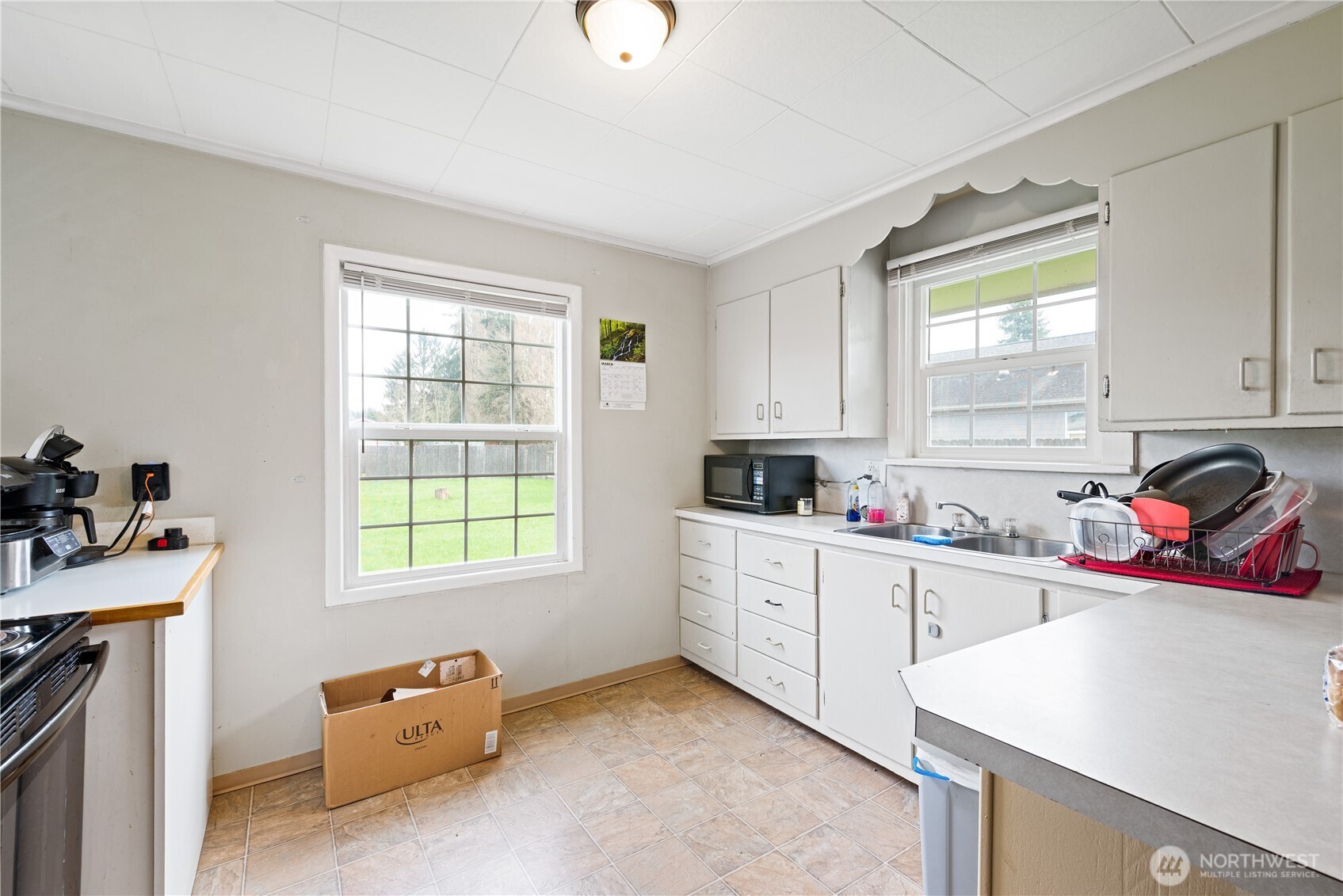 3070 Olympia Way Longview, WA 98632 - Photo 8 of 22