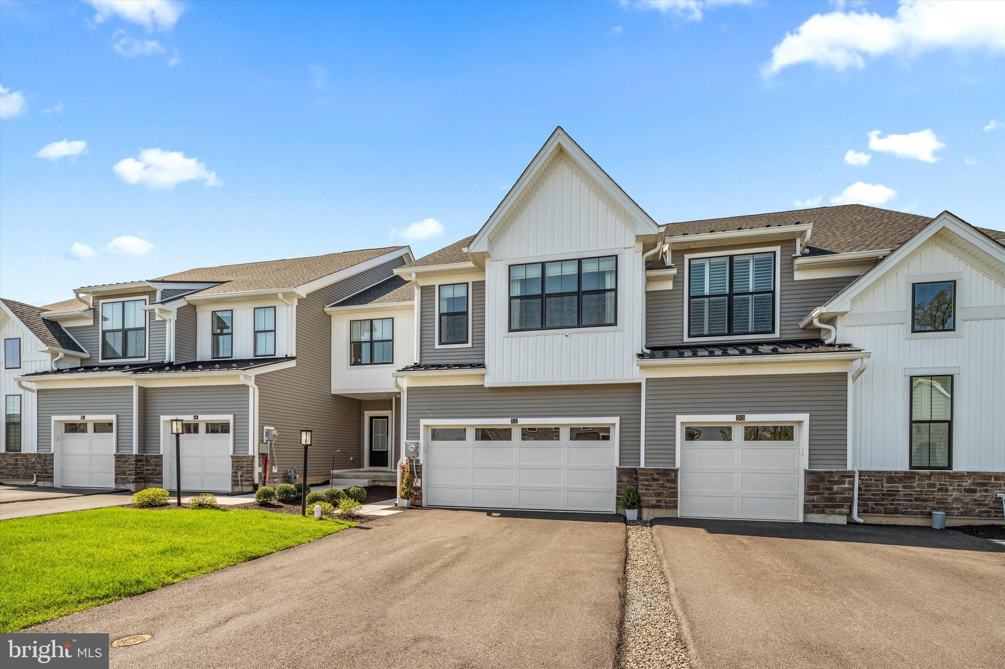 52 Umbrell Drive Eagleville, PA 19403 - Photo 2 of 30