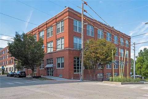 $275,000 | 136 Main Street, Unit 204, Kansas City, MO 64105
