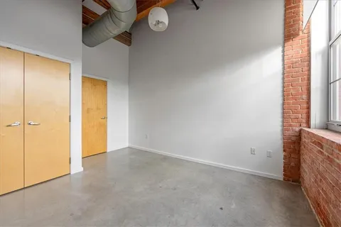 $275,000 | 136 Main Street, Unit 204, Kansas City, MO 64105