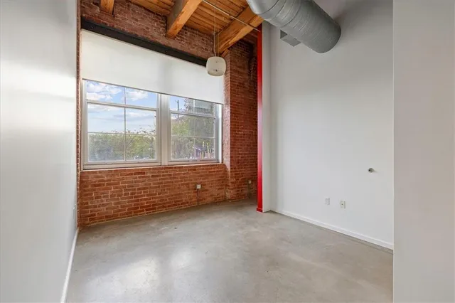 $290,000 | 136 Main Street, Unit 204, Kansas City, MO 64105