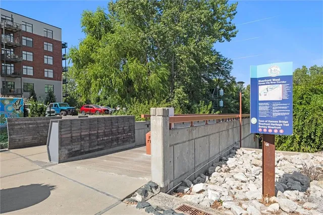 $290,000 | 136 Main Street, Unit 204, Kansas City, MO 64105