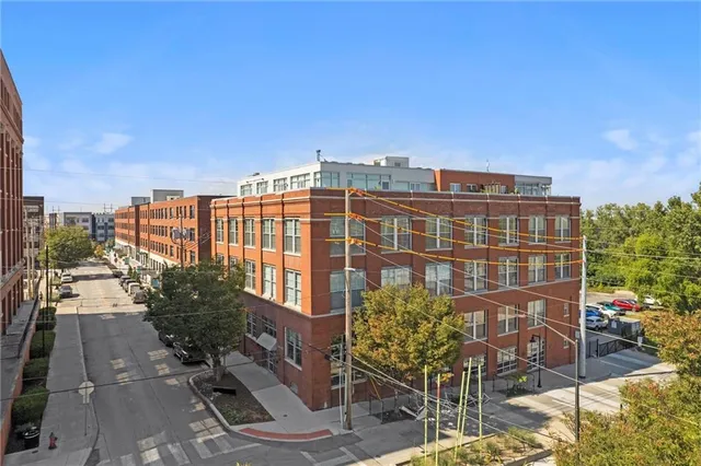 $290,000 | 136 Main Street, Unit 204, Kansas City, MO 64105