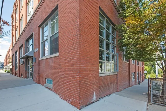 $290,000 | 136 Main Street, Unit 204, Kansas City, MO 64105