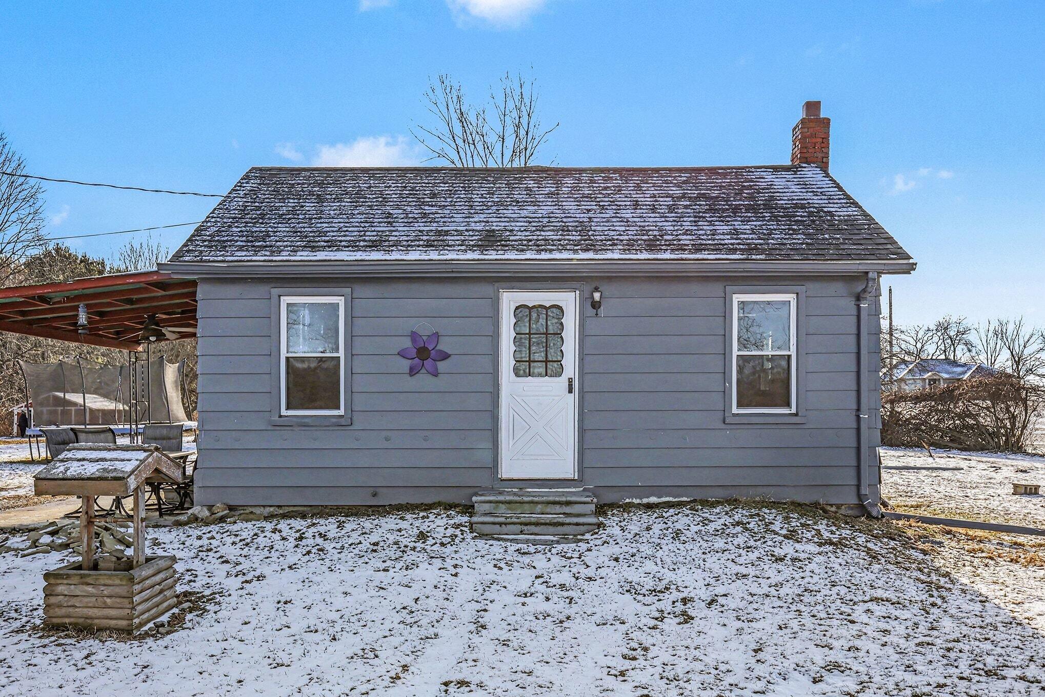 1124 East Fitchburg Road Stockbridge, MI 49285 - Photo 1 of 15 001_img_8876_598