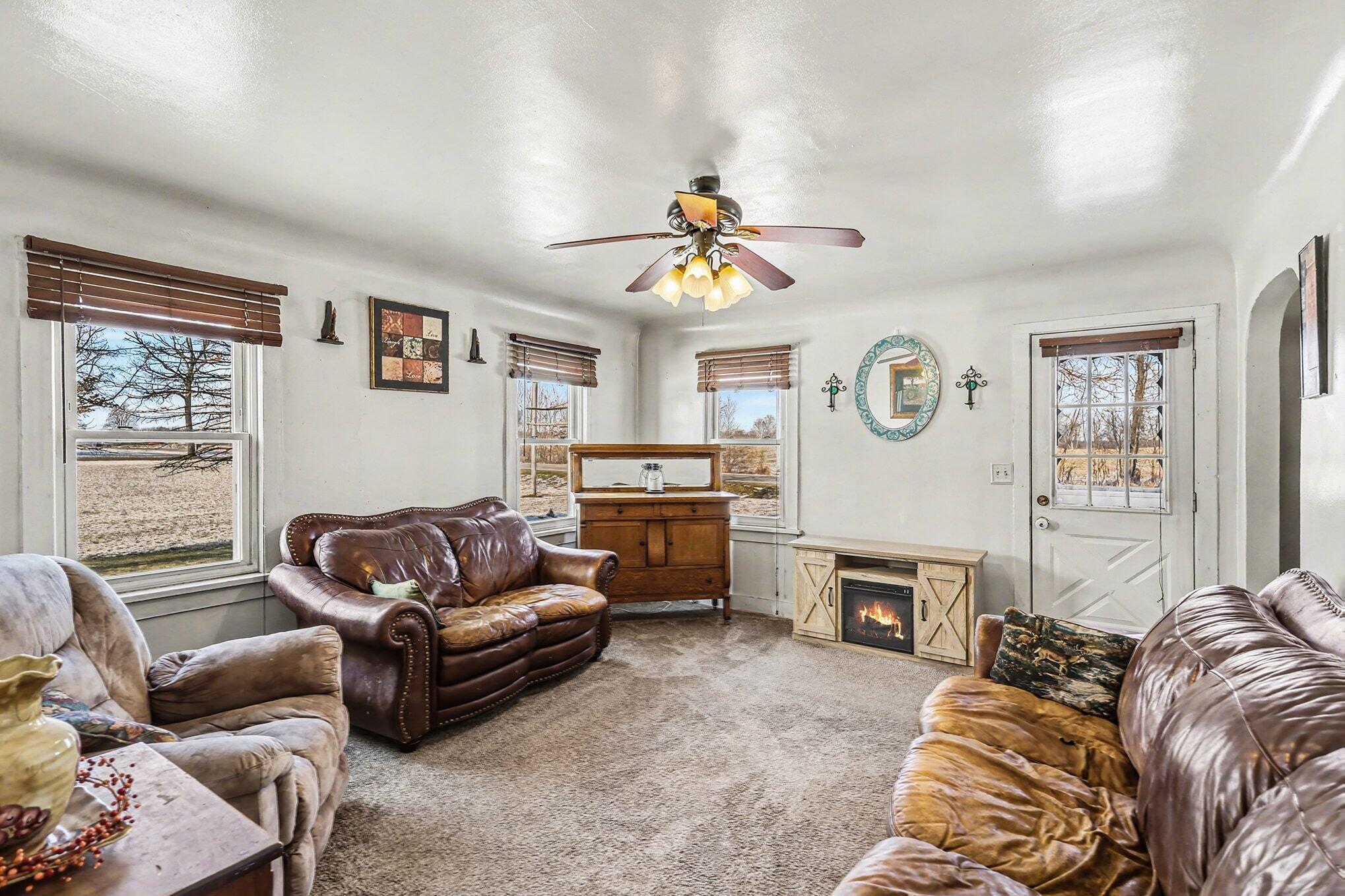 1124 East Fitchburg Road Stockbridge, MI 49285 - Photo 3 of 15 003_file_4887